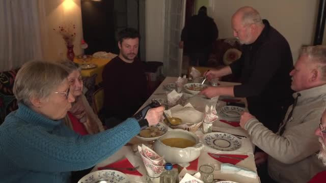 Ecoturism în România. Turiștii nu mai caută cazare de lux, ci povești deosebite