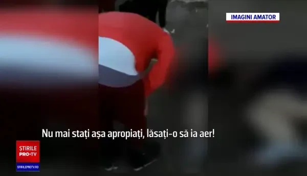 Primele imagini filmate după ce tânăra din Călan a fost aruncată pe fereastră de iubit. Ce au auzit vecinii