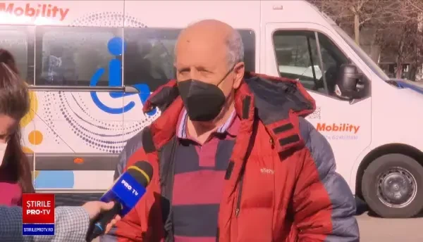 Centrele de testare gratuită nu mai fac față cererilor crescute. Medic: ”Avem aproximativ 20.000 de apeluri zilnic”