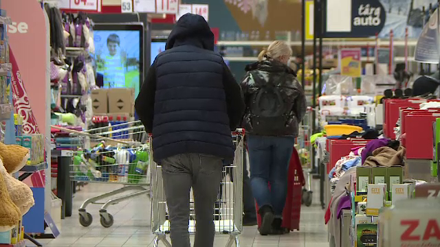 În ce condiții vor intra persoanele nevaccinate în mall și unde vor avea acces