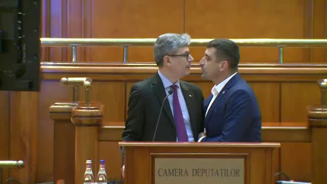 Dosar penal după ce George Simion l-a agresat în Parlament pe Virgil Popescu. Procurorii s-au autosesizat