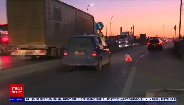 O femeie din Prahova care se îndrepta către serviciu a fost izbită de o maşină pe trecerea de pietoni