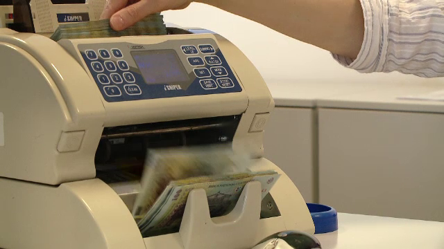 INS: Gazele naturale s-au scumpit cu 45% în ultimul an, cartofii cu peste 30%, iar uleiul cu 26%