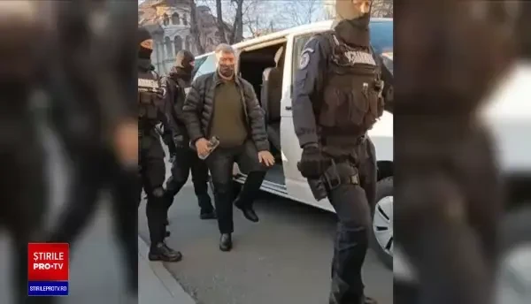 Primarul din Ștefăneștii de Jos, reținut de DIICOT. Ar fi violat și traficat o copilă de 13 ani însărcinată