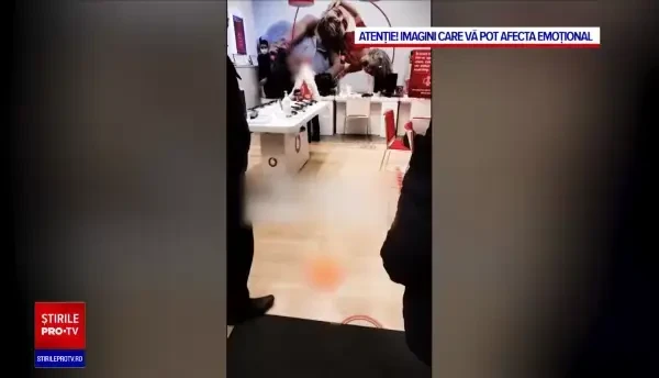 Femeie de 73 de ani, trântită la pământ de angajatul unei companii de telefonie. Agresorul, concediat pe loc