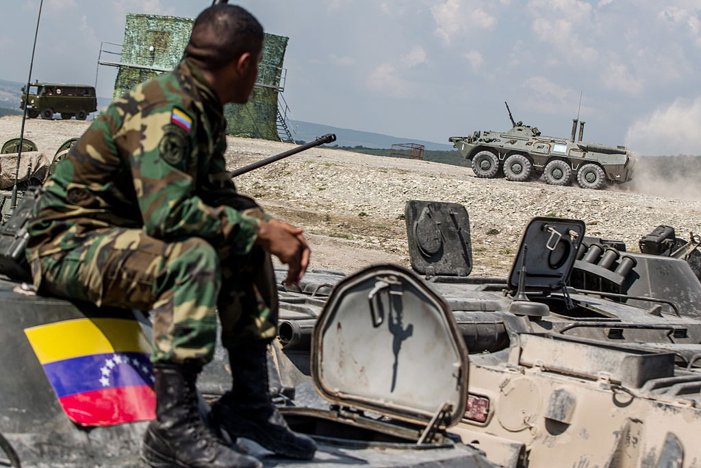 Venezuela își extinde cooperarea militară cu Rusia: O sprijinim pe deplin în fața amenințărilor din partea NATO