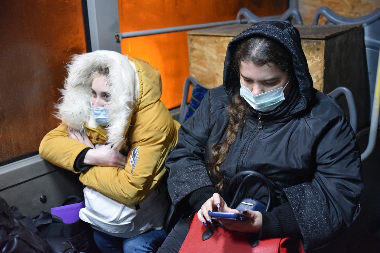 oameni evacuati2