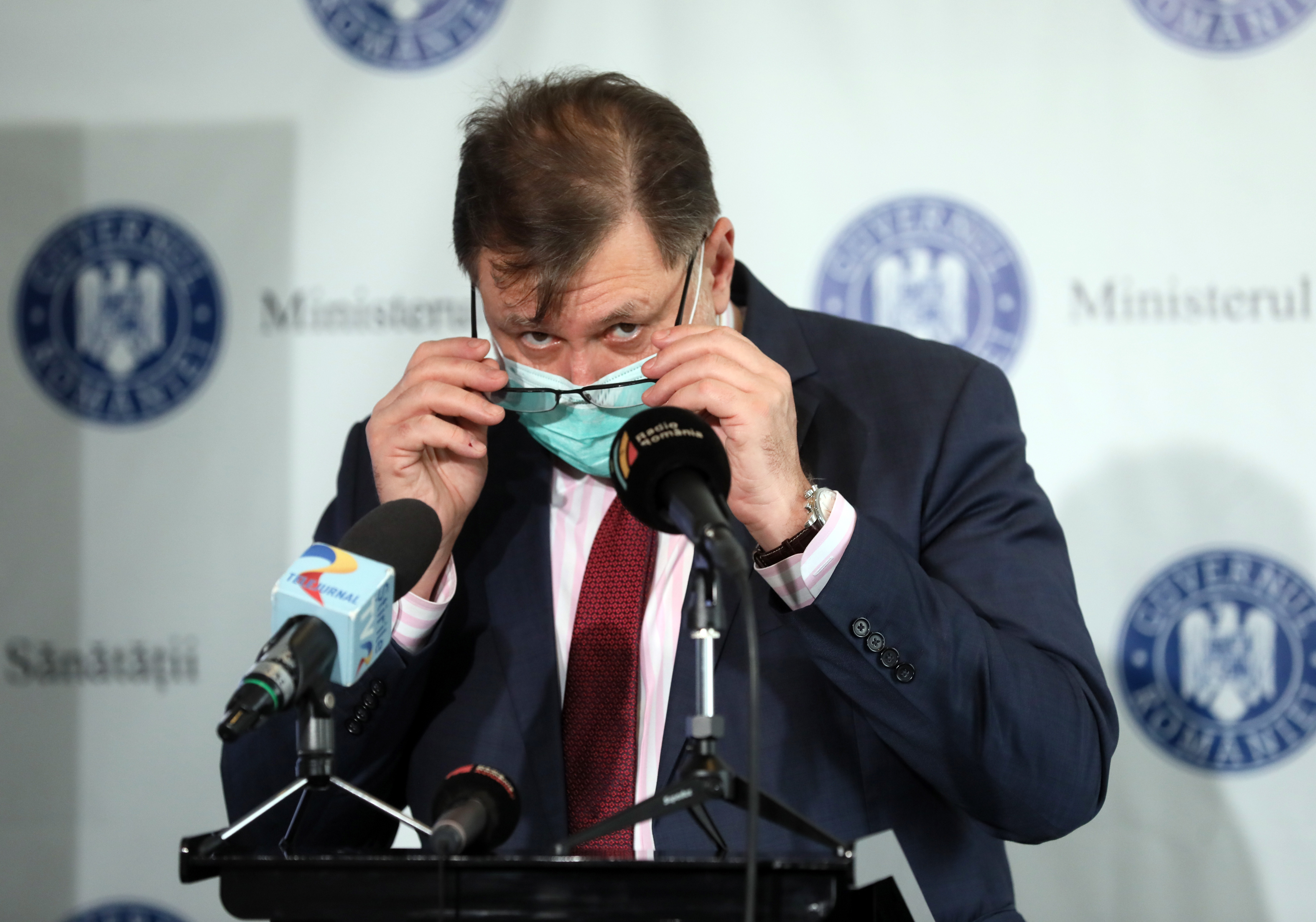 Alexandru Rafila: Instaurarea unor noi restricţii depăşeşte competenţa şi puterea Ministerului Sănătăţii