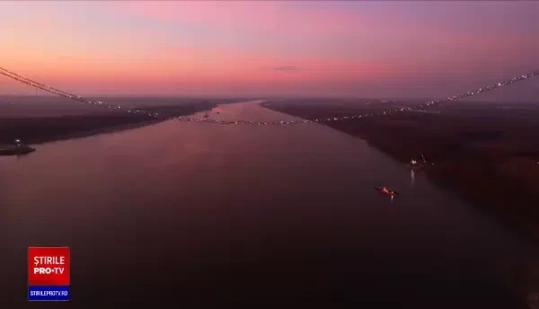 Navigația pe Dunăre, în zona Galați-Brăila, se va desfășura cu program din cauza lucrărilor la pod