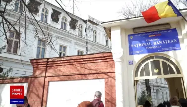 Școlile din Timișoara „tremură” în fața facturilor dublate. Elevii au făcut cursurile online, din cauza frigului din clase