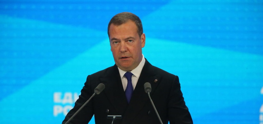 Dmitri Medvedev, atac la adresa „masochiștilor de la Bruxelles”: „Insolvenţa Rusiei poate deveni insolvenţa Europei”