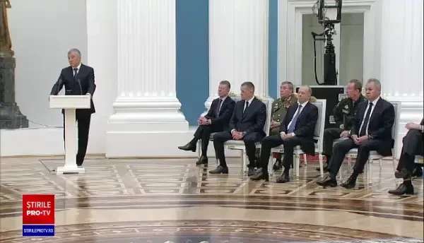 Episod jenant. Șeful serviciului de spionaj extern al Rusiei s-a bâlbâit în fața lui Putin