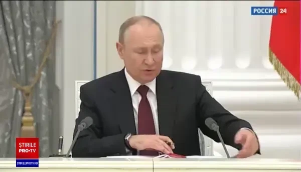 Putin a ordonat armatei ruse "să menţină pacea" în teritoriile separatiste din Ucraina