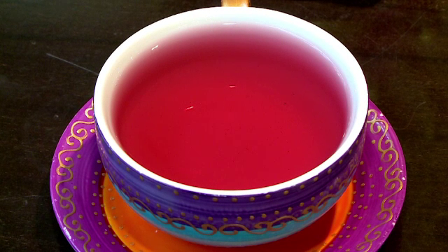 5 din 10 români consumă mai mult ceai decât înainte de pandemie. Cafeaua a fost lăsată în urmă