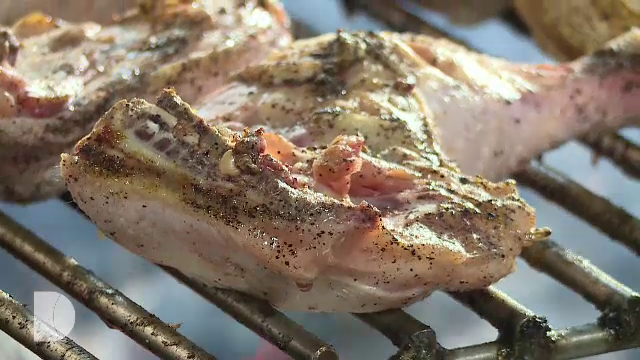 Carnea făcută la grătar deasupra cărbunilor, echivalentul a zece pachete de țigări