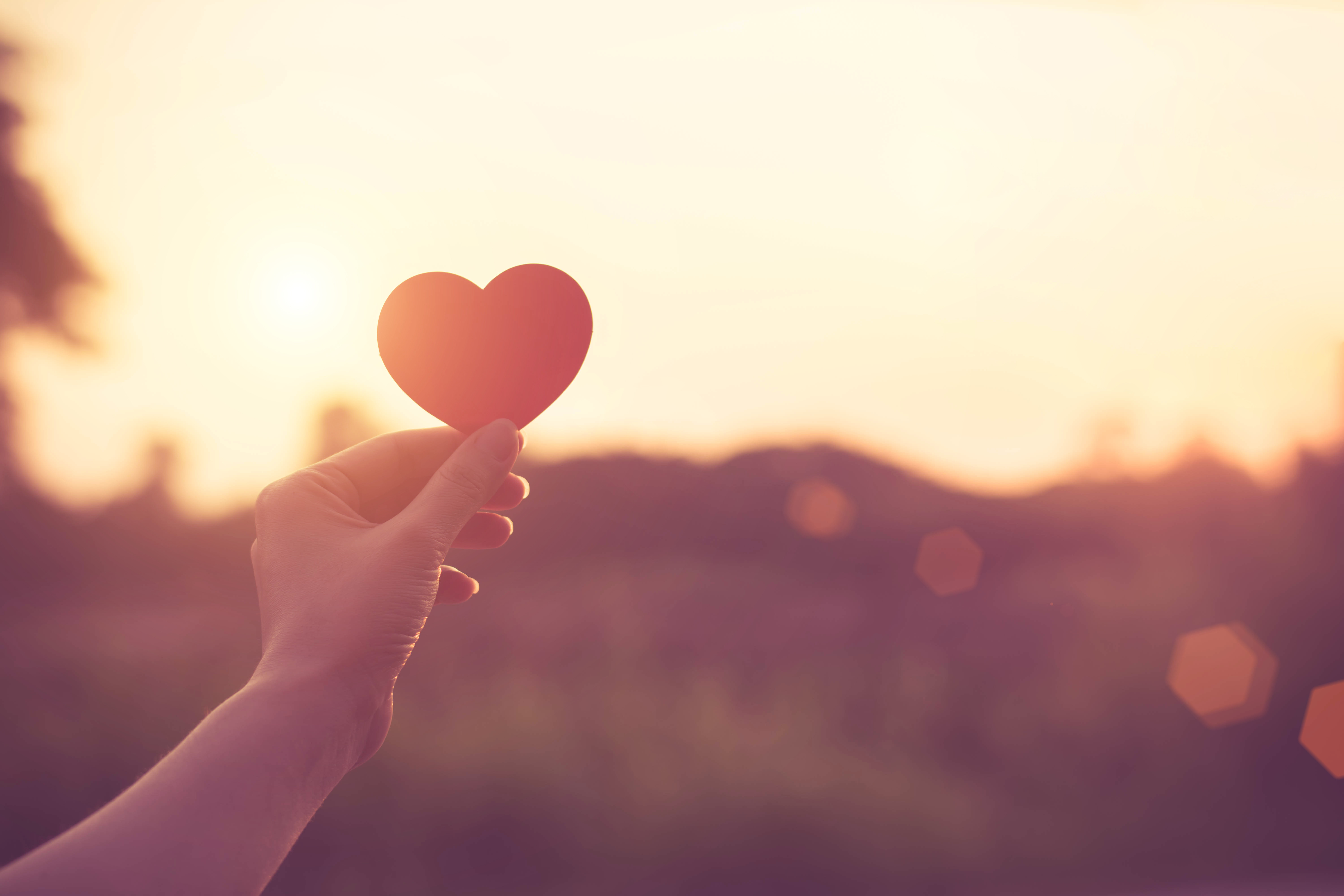 Dragobete 2022. Mesaje de dragoste de transmis persoanei iubite pe 24 februarie