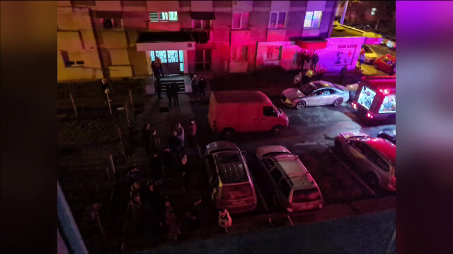 Momente de panică pentru un bărbat de 57 de ani. Garsoniera lui a fost cuprinsă de flăcări