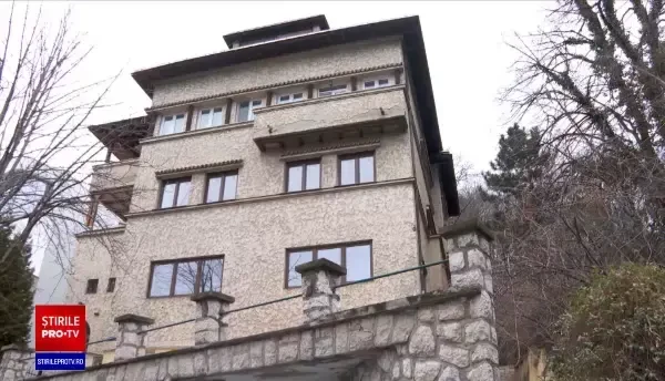 Ce a strigat un bărbat din Brașov înainte să se arunce de la geam. Un vecin l-a rugat să nu sară