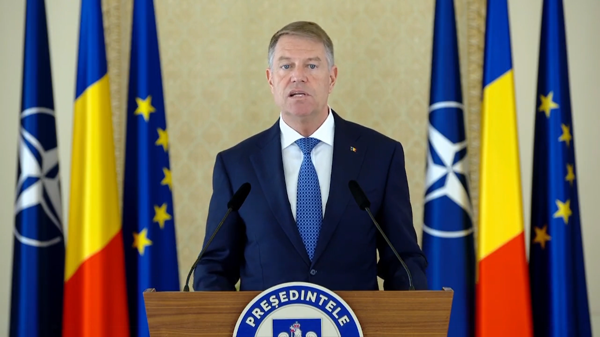 Iohannis participă marţi la o reuniune la Haga, alături de premierii Letoniei, Belgiei, Poloniei şi de șeful NATO