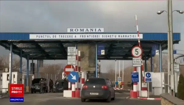 Mii de refugiați din Cernăuți au trecut frontiera la Siret, în România. „Plecăm unde vedem cu ochii”