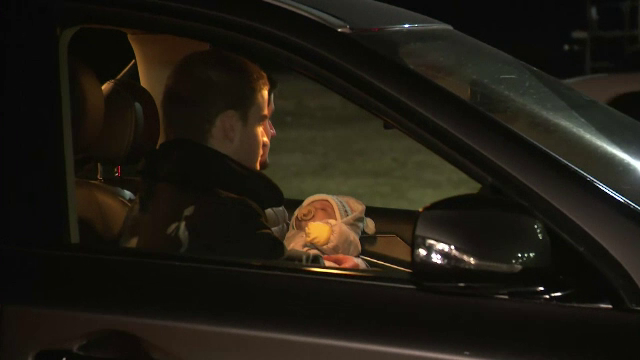 Scene sfâșietoare la frontiera cu România și R. Moldova. Despărțirea de familie este insuportabilă pentru refugiați