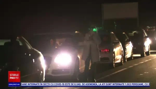 Peste 100.000 de ucraineni fug de război peste granițe. ”Ne-au trezit exploziile. Nu știm sigur unde vom ajunge”