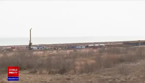 Conflict imobiliar pe plaja din Corbu. Acuzațiile pe care Prefectura Județului Constanța le aduce unui dezvoltator