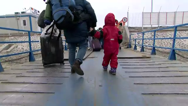 ONU: Peste 360.000 de ucraineni au fugit din calea războiului. Cei din România, mult mai mulți decât spun autoritățile