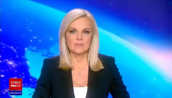 Bucureștenii s-au strâns la Ambasada Ucrainei pentru a-și manifesta solidaritatea. ”Nu putem sta deoparte” GALERIE FOTO