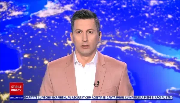 Refugiații ucraineni din Vama Siret sunt luați cu dubele de români