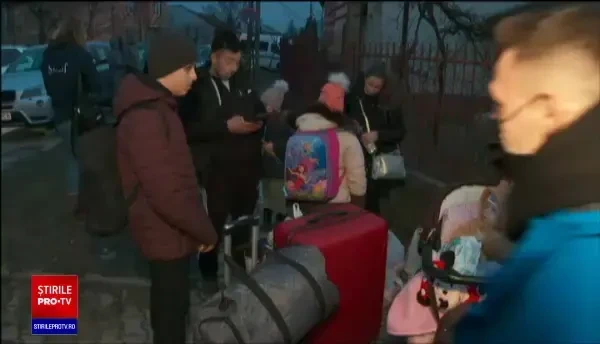 Refugiată: „Copiii au inima frântă, le e frică”