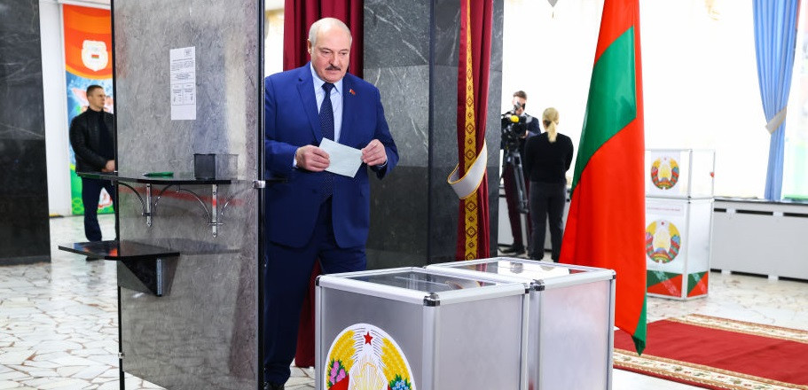 Proteste și arestări în masă în Belarus, după renunţarea la statutul de ţară fără arme nucleare