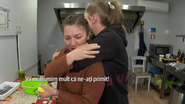 Zeci de organizații caritabile și sute de români au sărit în ajutorul refugiaților: ”Oriunde mergem toți vor să ne ajute”