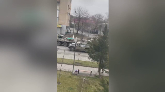 În plin război, o companie americană recrutează, inclusiv din România, foşti militari cu experienţă în teatrele de operații