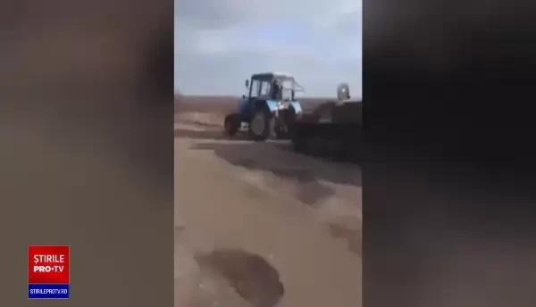 Un tanc rusesc a fost furat de romii din sudul Ucrainei. Hoții au tras mașina de luptă cu un tractor