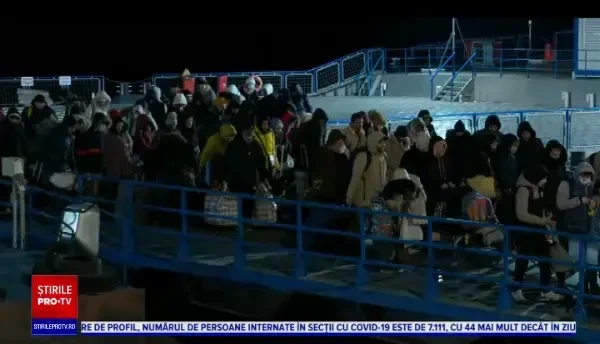 Mii de refugiați din Ucraina sosesc în vama Isaccea