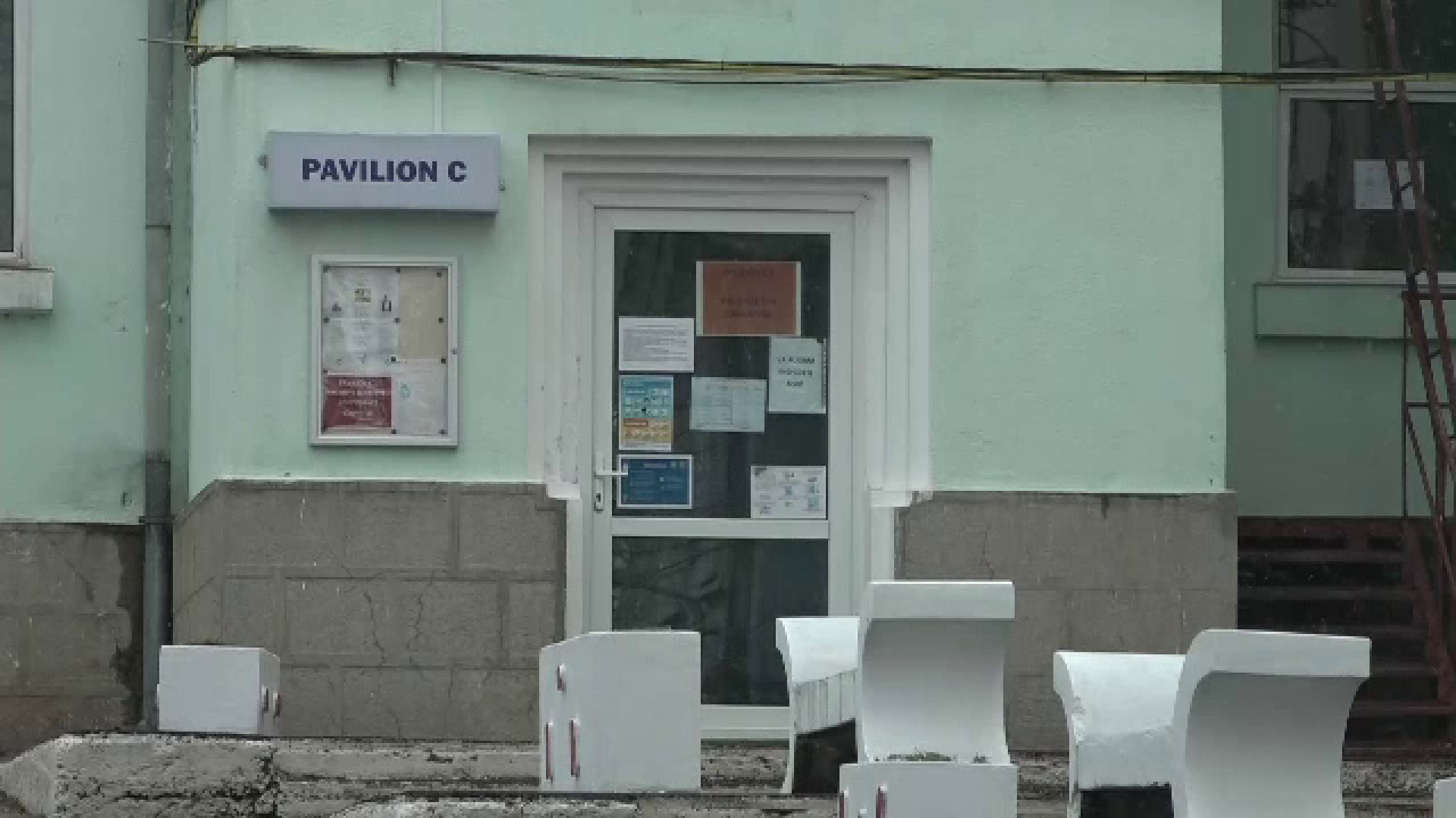 Refugiatele însărcinate primesc ajutor de la medicii români: ”Să vină, dacă au nevoie, la noi”