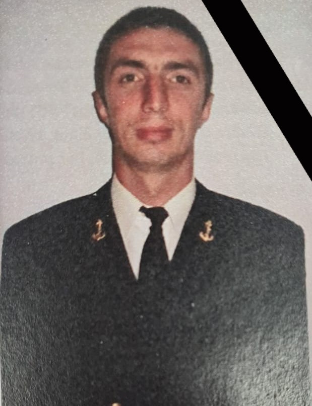 Cine sunt militarii care și-au pierdut viața &icirc;n tragedia aviatică de la Constanța. Unul dintre ei a lăsat &icirc;n urmă 3 copii