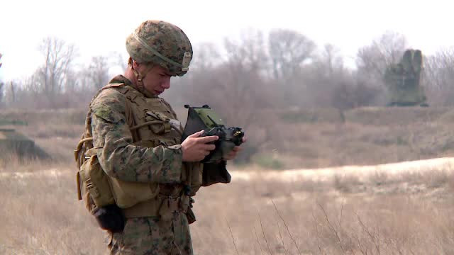 Autoritățile române își actualizează bazele de date cu bărbaţi care au făcut armata sau ar putea fi încorporaţi