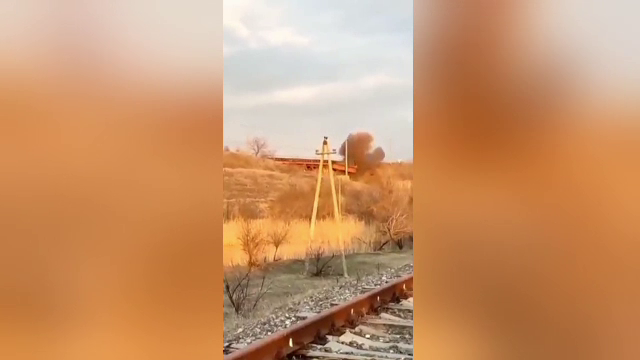 Un pod care lega Transnistria de Ucraina a fost distrus cu explozibili. VIDEO
