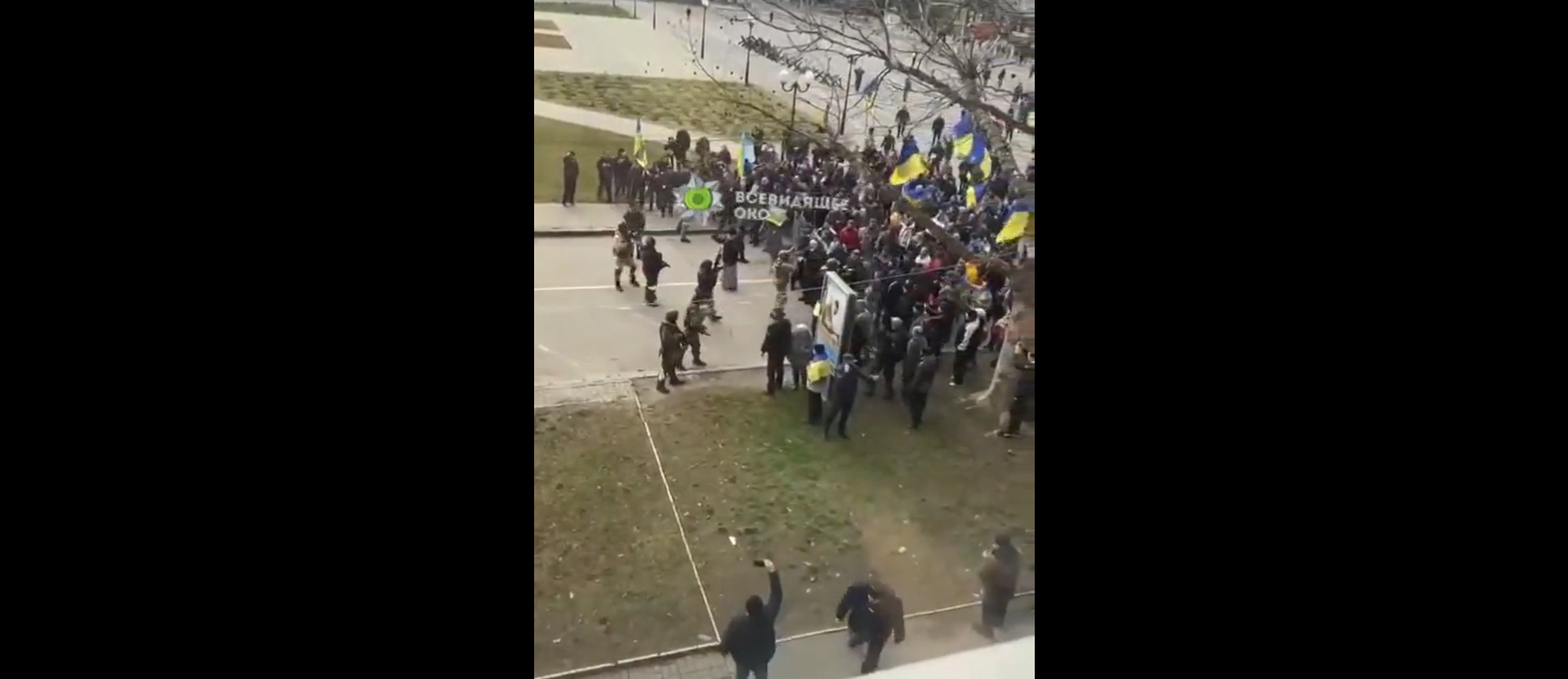 Video. Proteste la Melitopol şi Herson în faţa trupelor ruseşti. Se trag focuri de armă pentru a dispersa mulţimea