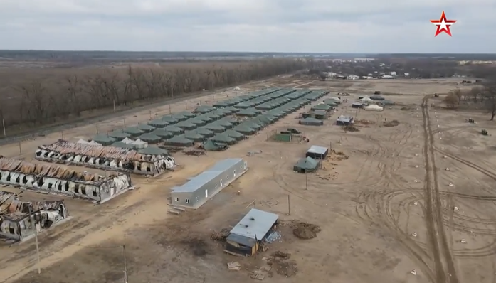 Rusia susține că a preluat controlul unei baze militare abandonate, în Ucraina