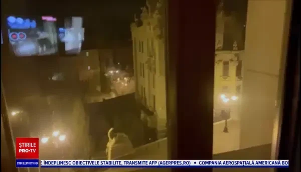 Ruşii fac prăpad în calea lor: "Caută prin case, distrug mașinile. Iau tot ce găsesc în cale. Unii chiar se distrează"