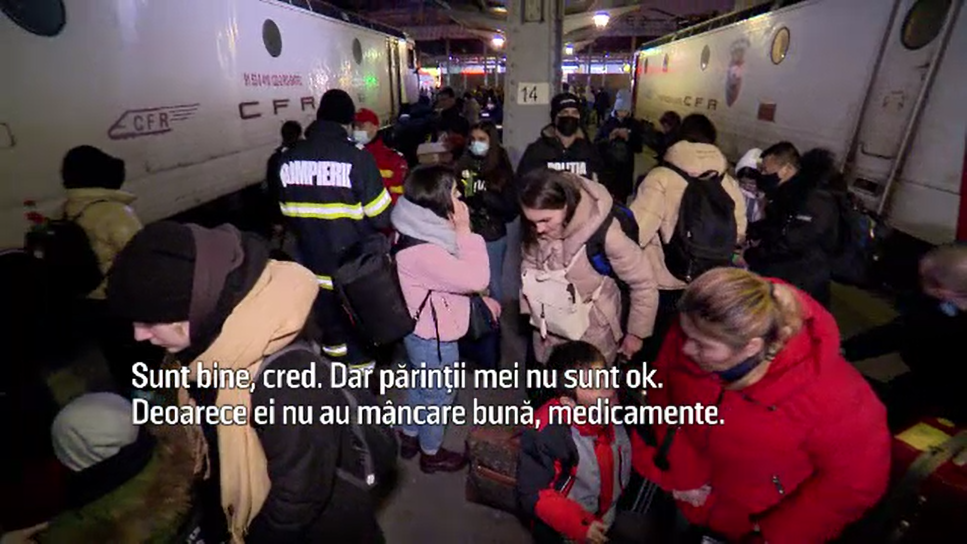 Crește numărul refugiaților care intră în țara noastră. Peroanele Gării de Nord au fost arhipline