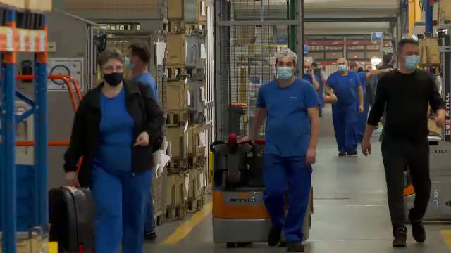 Săptămâna de lucru ar putea avea doar patru zile pentru cei care se înțeleg cu șefii să muncească 10 ore, de luni până joi