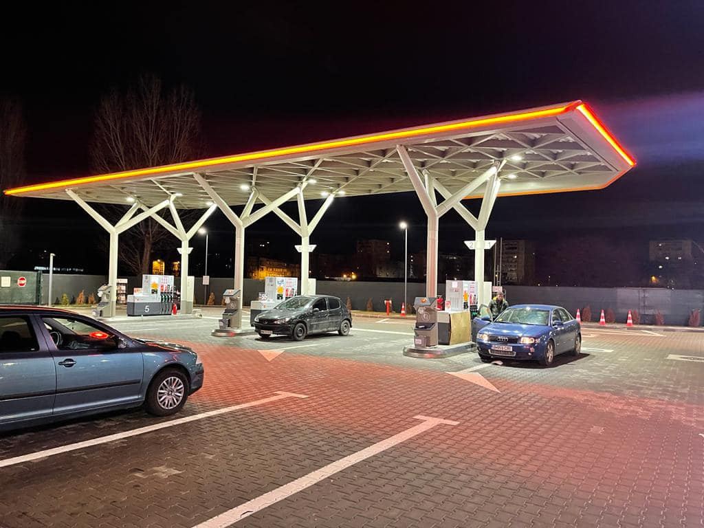 Ministrul Energiei: Am trecut pe la mai multe benzinării pentru a vedea care e situaţia. Calmă