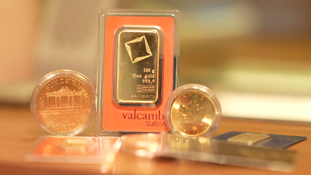 Odată cu izbucnirea conflictului din Ucraina, prețul aurului a crescut. Un gram se apropie de 300 de lei