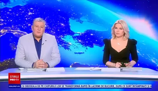 Un incendiu de proporții în zona gării din Botoșani. O magazie din lemn, dezafectată, a luat foc