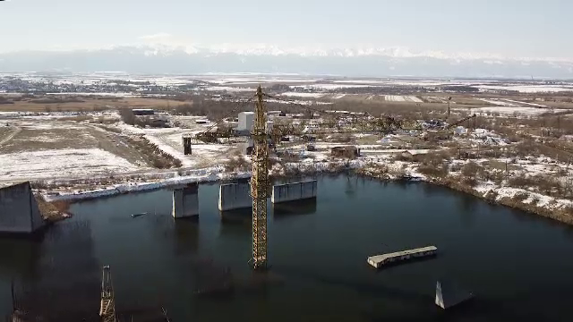 În contextul obținerii independenței energetice, responsabilii recunosc că noile hidrocentrale nu vor fi gata la timp