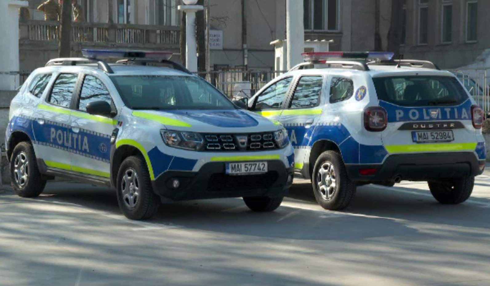 Bărbat care filma fetițe sub apă, la un aqua-park din Oradea, arestat. Ce s-a găsit la percheziție